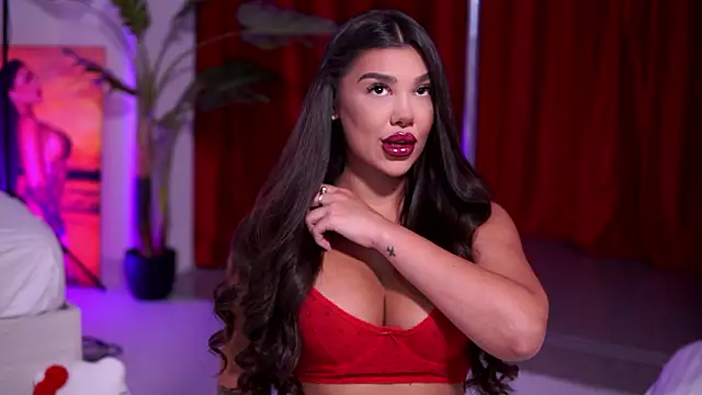 Snapshot of NatyDesiree chatting on 02/05/26, 08:02 NatyDesiree online show from 02/05/26, 08:02