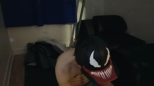 Snapshot of pantslesstraveler_plt chatting on 01/28/25, 03:57 pantslesstraveler plt online show from 01/28/25, 03:57