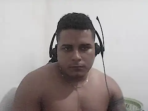 SaucyAffair0 online show from 01/05/25, 04:59