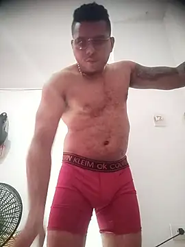 SaucyAffair0 online show from 04/12/26, 01:38