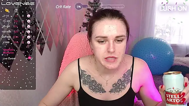 Snapshot of Bella__Swoon chatting on 02/04/25, 10:32 Bella Swoon online show from 02/04/25, 10:32