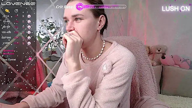 Snapshot of Bella__Swoon chatting on 10/09/25, 02:20 Bella Swoon online show from 10/09/25, 02:20