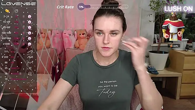 Snapshot of Bella__Swoon chatting on 10/25/25, 03:40 Bella Swoon online show from 10/25/25, 03:40