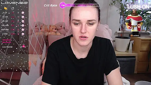 Snapshot of Bella__Swoon chatting on 12/01/25, 10:20 Bella Swoon online show from 12/01/25, 10:20