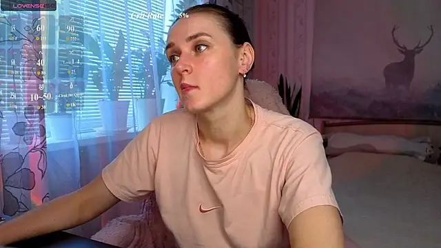 Snapshot of Bella__Swoon chatting on 06/02/26, 04:36 Bella Swoon online show from 06/02/26, 04:36