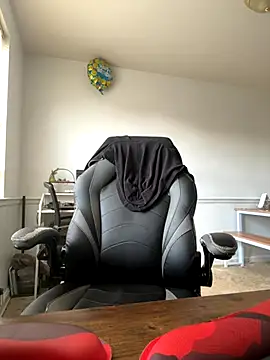 Snapshot of LeyaHoneybuns chatting on 09/09/25, 03:44 LeyaHoneybuns online show from 09/09/25, 03:44