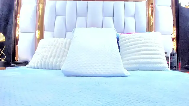 RileySweett online show from 11/12/25, 11:43