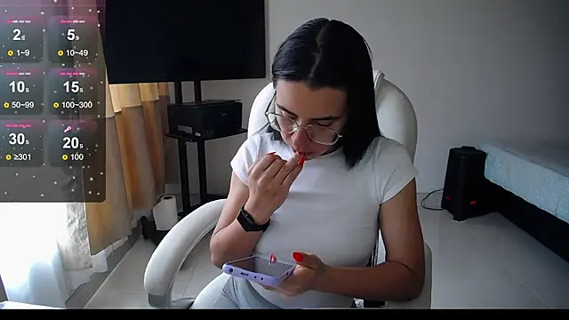 Snapshot of Mariam_Gomezxxx chatting on 02/05/25, 05:09 Mariam Gomezxxx online show from 02/05/25, 05:09