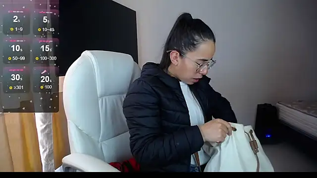 Snapshot of Mariam_Gomezxxx chatting on 02/18/25, 08:58 Mariam Gomezxxx online show from 02/18/25, 08:58