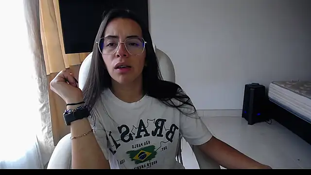 Snapshot of Mariam_Gomezxxx chatting on 03/05/25, 06:34 Mariam Gomezxxx online show from 03/05/25, 06:34