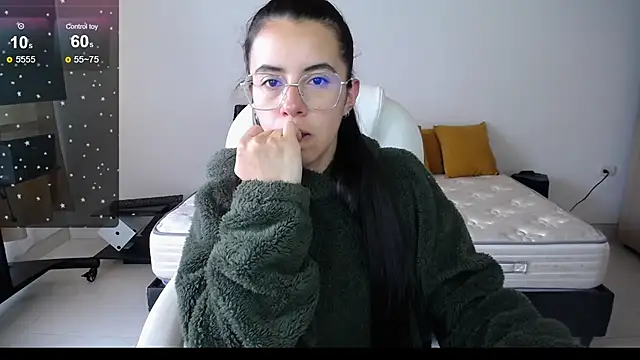 Snapshot of Mariam_Gomezxxx chatting on 03/17/25, 09:02 Mariam Gomezxxx online show from 03/17/25, 09:02