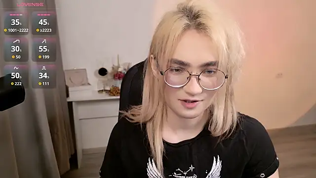 Snapshot of CuteYukiKun chatting on 03/31/26, 01:40 CuteYukiKun online show from 03/31/26, 01:40