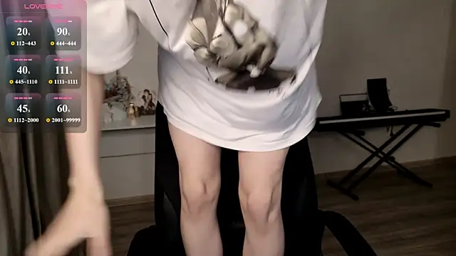 Snapshot of CuteYukiKun chatting on 07/14/26, 12:00 CuteYukiKun online show from 07/14/26, 12:00