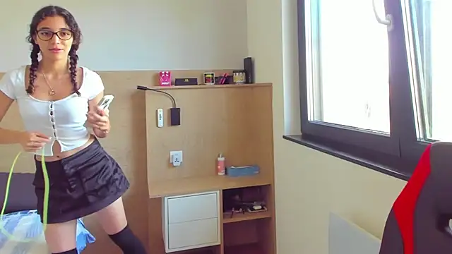 uniquerossie online show from 10/07/25, 01:19