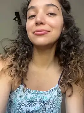 uniquerossie online show from 11/11/25, 10:26