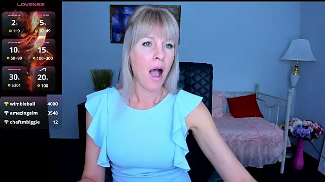 Snapshot of Anita_Tayson chatting on 12/11/24, 10:03 Anita Tayson online show from 12/11/24, 10:03