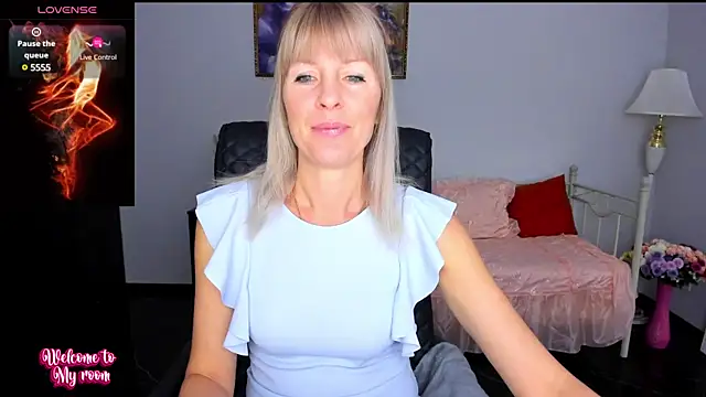 Snapshot of Anita_Tayson chatting on 12/17/24, 07:07 Anita Tayson online show from 12/17/24, 07:07