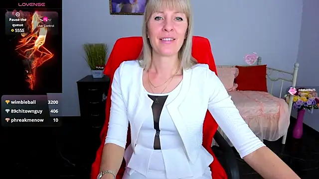 Snapshot of Anita_Tayson chatting on 03/05/25, 10:22 Anita Tayson online show from 03/05/25, 10:22