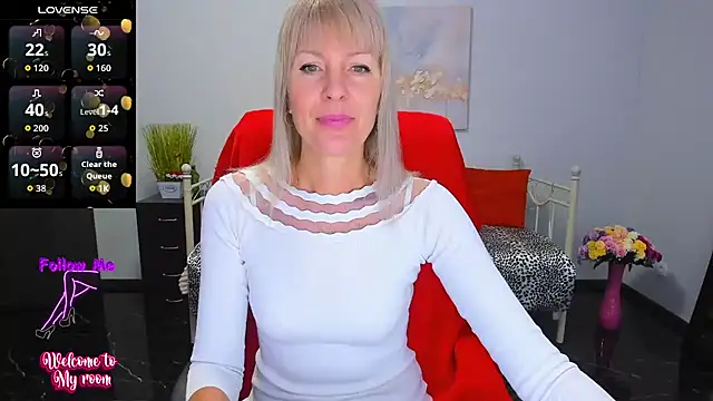 Snapshot of Anita_Tayson chatting on 10/07/25, 06:10 Anita Tayson online show from 10/07/25, 06:10