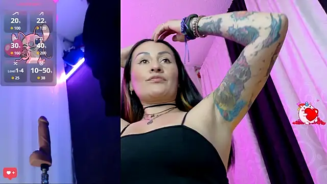 Snapshot of LuisaFernanda170823 chatting on 09/12/25, 09:04 LuisaFernanda170823 online show from 09/12/25, 09:04