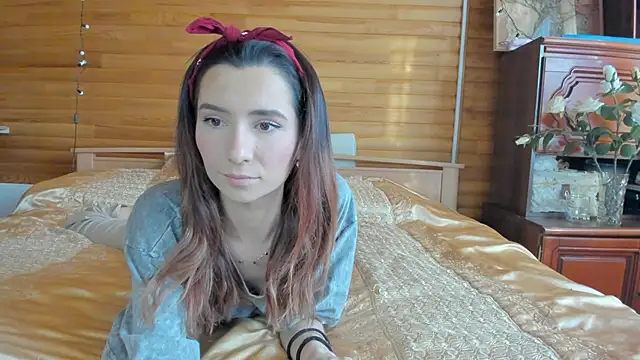 crystalnut online show from 02/01/25, 04:14