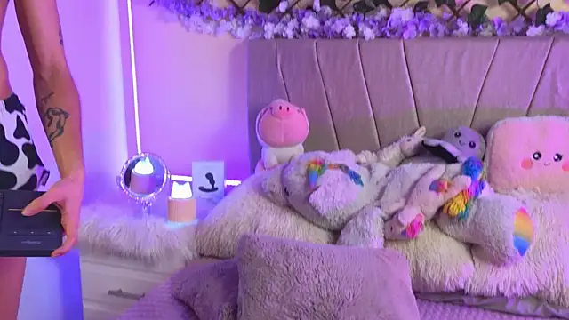 Snapshot of Baby_Xian chatting on 12/15/24, 06:40 Baby Xian online show from 12/15/24, 06:40