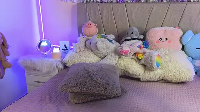 Snapshot of Baby_Xian chatting on 12/31/24, 04:16 Baby Xian online show from 12/31/24, 04:16