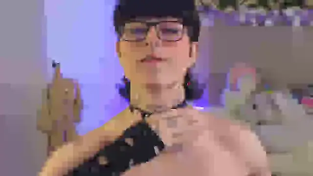 Snapshot of Baby_Xian chatting on 01/28/25, 02:11 Baby Xian online show from 01/28/25, 02:11