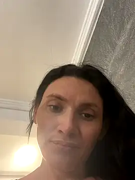 KimberllySaeez online show from 10/09/25, 01:53