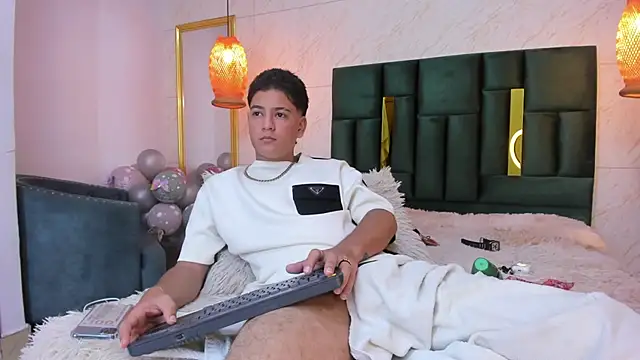 Levy Steve online show from 10/16/25, 06:47