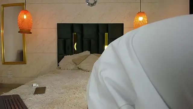 Levy Steve online show from 11/05/25, 03:39