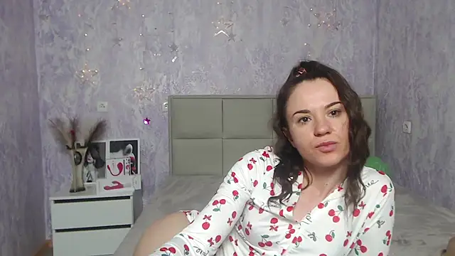 Snapshot of KaraCriegs chatting on 01/30/25, 04:16 KaraCriegs online show from 01/30/25, 04:16