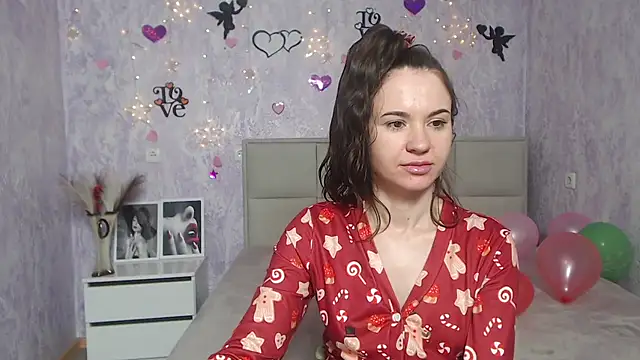 Snapshot of KaraCriegs chatting on 01/31/25, 01:33 KaraCriegs online show from 01/31/25, 01:33