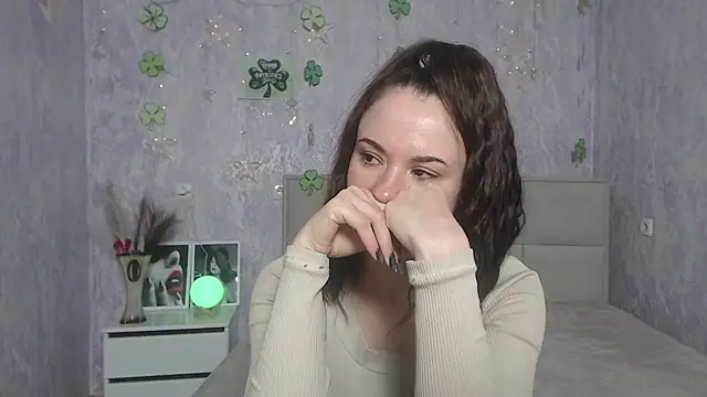 Snapshot of KaraCriegs chatting on 03/14/25, 04:32 KaraCriegs online show from 03/14/25, 04:32