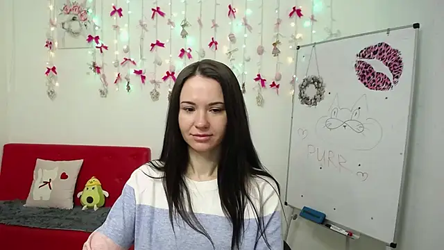 KaraCriegs online show from 03/31/26, 05:46