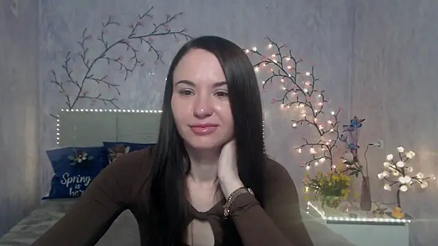 Snapshot of KaraCriegs chatting on 04/20/26, 05:26 KaraCriegs online show from 04/20/26, 05:26