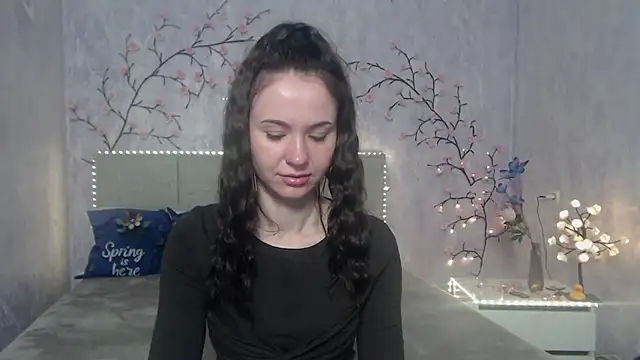 Snapshot of KaraCriegs chatting on 04/22/26, 05:36 KaraCriegs online show from 04/22/26, 05:36