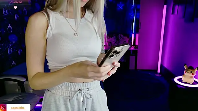 Snapshot of ShhhO_O chatting on 06/16/26, 10:07 ShhhO O online show from 06/16/26, 10:07