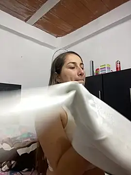 Snapshot of Iris_love18 chatting on 02/20/25, 12:57 Iris love18 online show from 02/20/25, 12:57