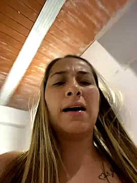 Snapshot of Iris_love18 chatting on 09/17/25, 12:51 Iris love18 online show from 09/17/25, 12:51