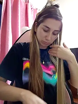 Snapshot of Iris_love18 chatting on 01/18/26, 11:30 Iris love18 online show from 01/18/26, 11:30