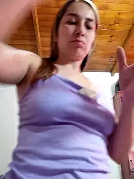 Snapshot of Iris_love18 chatting on 03/21/26, 01:48 Iris love18 online show from 03/21/26, 01:48