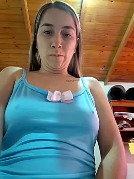 Snapshot of Iris_love18 chatting on 03/26/26, 02:22 Iris love18 online show from 03/26/26, 02:22