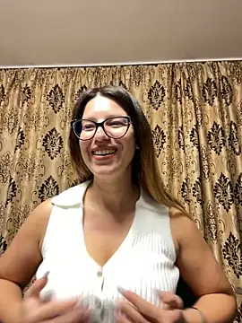 Snapshot of NadiraNoor chatting on 10/20/25, 08:53 NadiraNoor online show from 10/20/25, 08:53