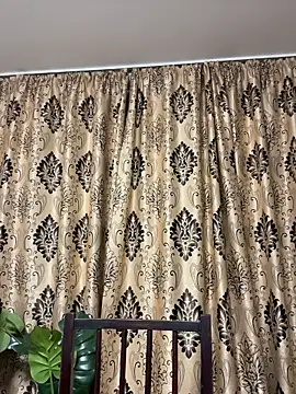 Snapshot of NadiraNoor chatting on 11/25/25, 04:12 NadiraNoor online show from 11/25/25, 04:12