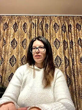 NadiraNoor online show from 04/09/26, 07:41