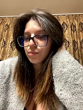 NadiraNoor online show from 04/17/26, 07:06