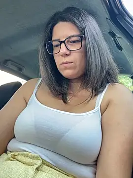 NadiraNoor online show from 06/18/26, 06:24