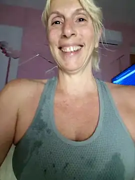 Ina HotX online show from 10/02/25, 04:58