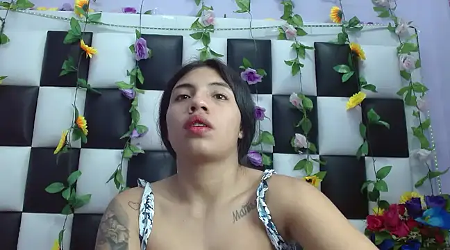 arianaa tompsoon online show from 01/28/25, 09:30